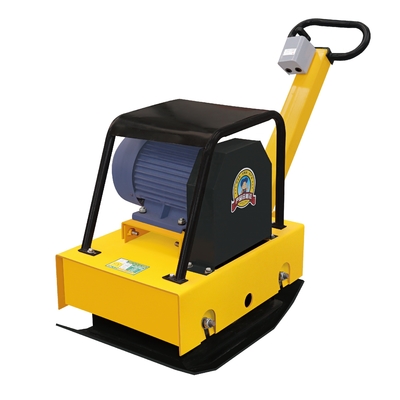 Vibratieplatencompactor voor bouwwerkzaamheden met mechanisch besturingssysteem en concurrerende