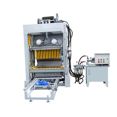M7mi Twin Hydraulische klei stenen machine Trillingsfrequentie 75KN Diesel motor Bodem