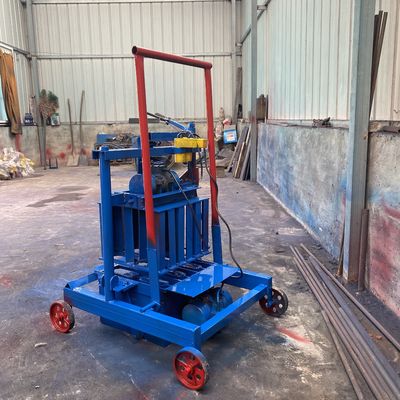 Goede handmachine voor holle blokconcrete bakstenen Op verzoek van klant