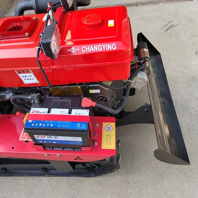 Dieselmotorploegmachine voor het planten van aardappelen en de grondvoorbereiding