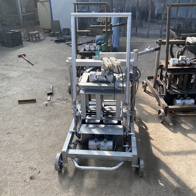 Interlock baksteenmachine voor kleine baksteen productielijn op verzoek van de klant