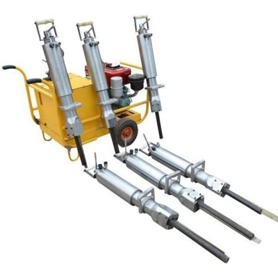 Onmiddelijke rotsscheiding met 200 kg hydraulische Darda-rotsscheider bij Lowest