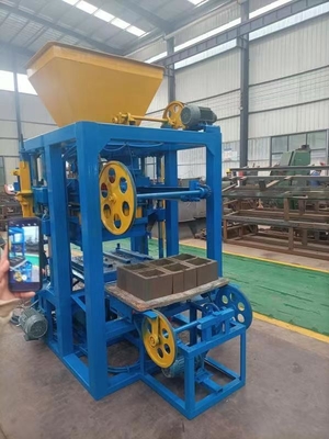 Vergrendelingsmachine voor het vormen van pavingblokken voor betonnen bakstenen met een gemakkelijke bediening