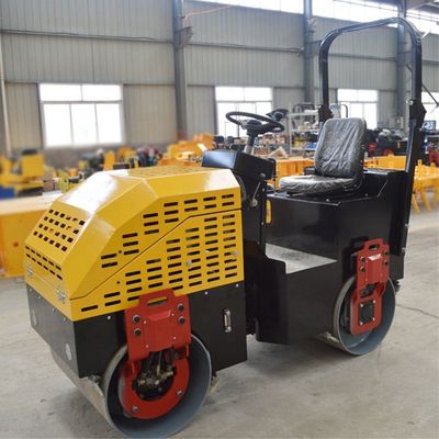 Compact 9hp Ride-on Double Drum Vibratory Roller Compactor voor kleine wegprojecten
