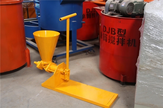 Met de hand bediende cementgroutpompmachine met snelle en gemakkelijke werking 1.1*0.3*0.55m
