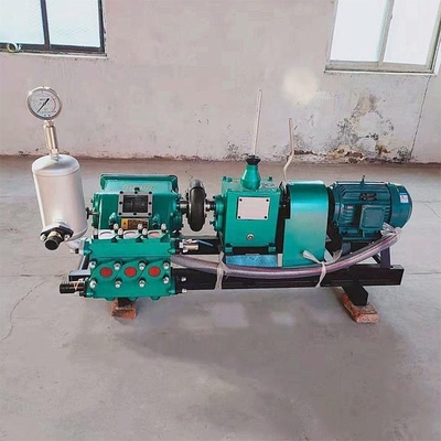 Hoogbelastingsmoment 560 kg Driecilinder-reciprocatieve enkelwerkende zuigerpomp Bw 150 modderpomp