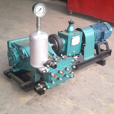 Hoogbelastingsmoment 560 kg Driecilinder-reciprocatieve enkelwerkende zuigerpomp Bw 150 modderpomp