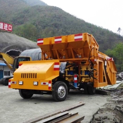 Vrachtwagen gemonteerde betonspuitmachine voor hellingstunnel 380v Spanning 6900x2900x2750mm