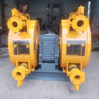 Versnellingsonderdelen Elektrische schuimbeton slangpomp Peristaltische pomp voor moddermortier 1030*300*300