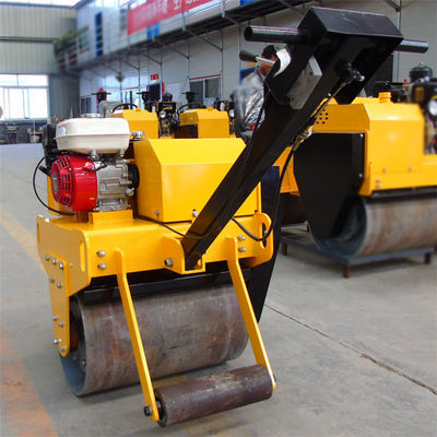 3 ton trillende wegroller voor compactering 60L watervatcapaciteit 0-4km/h Reissnelheid