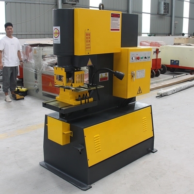 90 kN lange levensduur Hydraulische pons- en scheermachine voor mechanische stalen platen