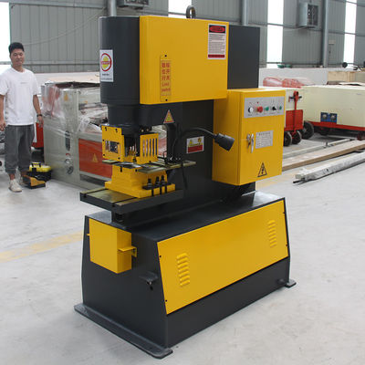 Versatile CNC-hydraulische ijzerwerker Q35Y-20 90t voor multifunctionele metaalverwerking