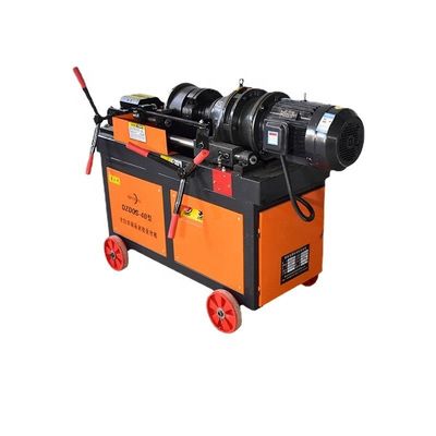 Vervaardiging van rollende machines voor het schillen van ribben van staalstaven en voor het rollen van parallelle draad met een vermogen van 4,0 kW