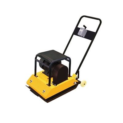 Vibratieplatencompactor voor bouwwerkzaamheden met mechanisch besturingssysteem en concurrerende