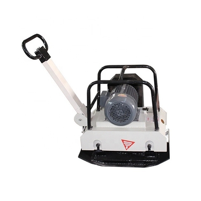 Vibratieplatencompactor voor bouwwerkzaamheden met mechanisch besturingssysteem en concurrerende