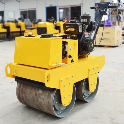 Achter een dubbeltrommel vibreerende dieselmotor Small Compaction Roller Compactor Hand Compact