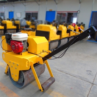 Achter een dubbeltrommel vibreerende dieselmotor Small Compaction Roller Compactor Hand Compact